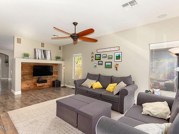 hookup for TV/ sound system