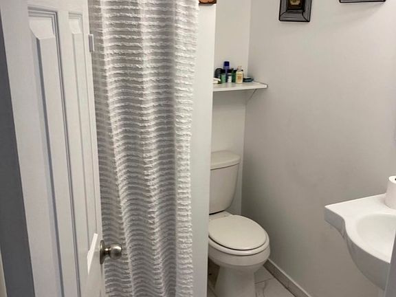 5th image of 3531 N 21st St