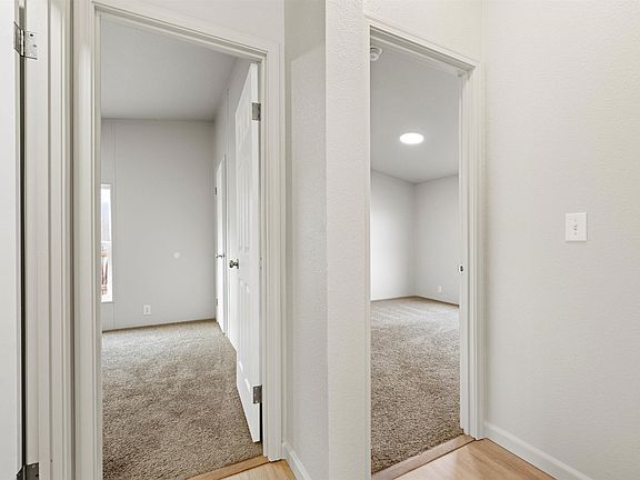 5th image of 1645 Lantana Ave