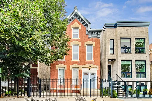 1818 W Superior St #2R Photo 1