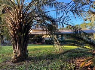 104 Lake Shore Ter, Interlachen, FL 32148