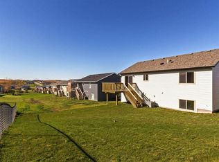 5858 51st St NW, Rochester, MN 55901