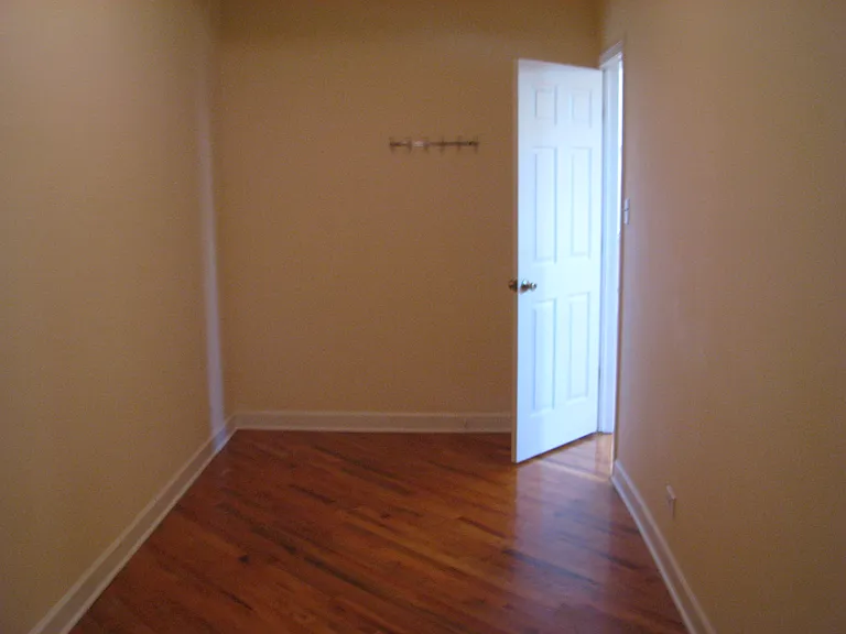 1242 N Bosworth Ave #1 — Photo 10