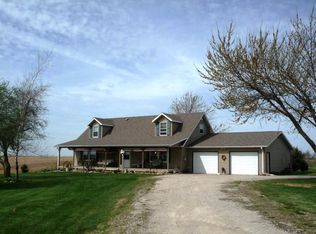 3933 Eagle Ave SW, Oxford, IA 52322