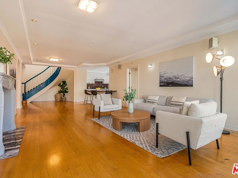 1645 Malcolm Ave #302 — Photo 7