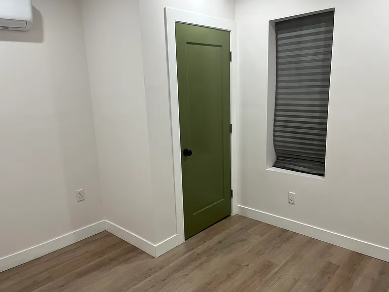 207 S 58th St #2 — Photo 8