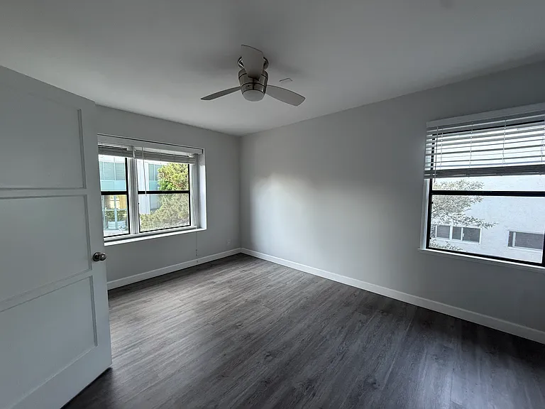 1222 McClellan Dr #6 — Photo 4