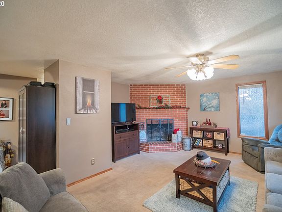 4th image of 14917 NE 3rd Cir