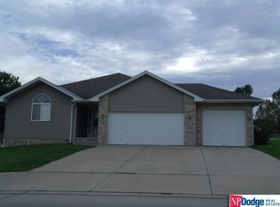 3717 Sheridan Rd, Bellevue, NE 68123