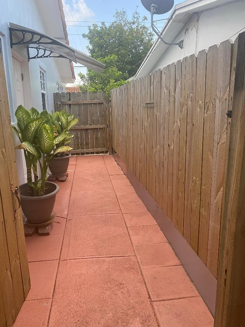1 bed, 1.0 bath, 400 sqft, $1,500 — Photo 4