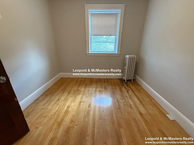 133 Davis Ave #1 — Photo 13