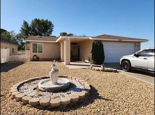 27400 Cloverleaf Ln, Helendale, CA 92342