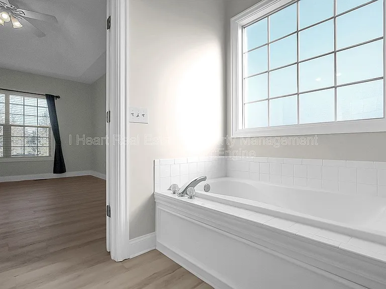 9580 Mission Dr — Photo 21