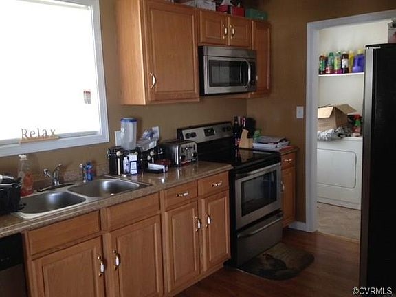 4th image of 844 Miller St