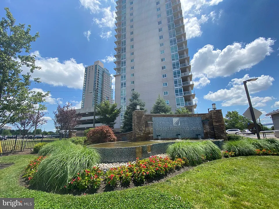 901 N Penn St #-P304
