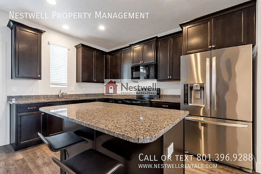 Amazing 2-bed Townhome in West jordan — Photo 3
