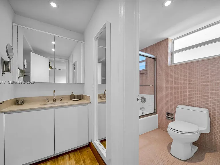 555 Crandon Blvd #53 — Photo 11