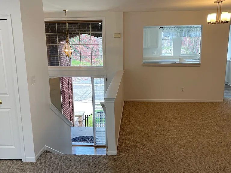 16713 Kensington Dr — Photo 25