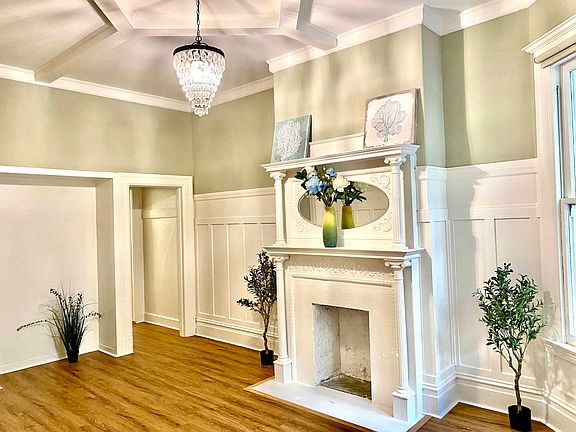 4th image of 2850 Sacramento St #B