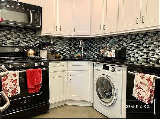 5th image of 149 Wythe Ave #402