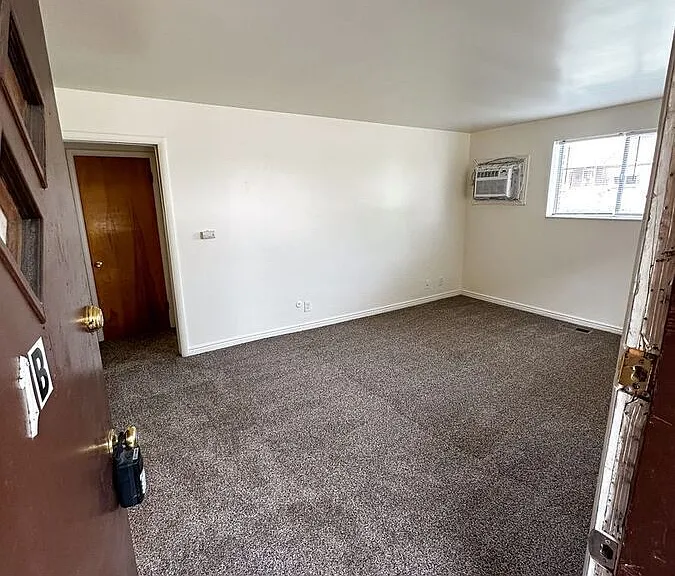 1365 S Emery St #B1 — Photo 2