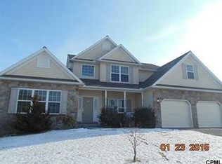 220 Long Vw, Carlisle, PA 17013