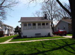 411 E Maple St, Fairbury, IL 61739