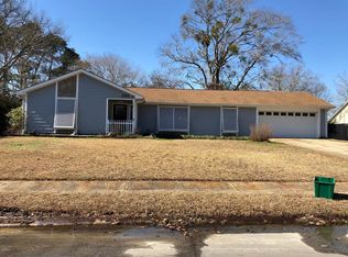 133 Linnet Dr, Ocean Springs, MS 39564