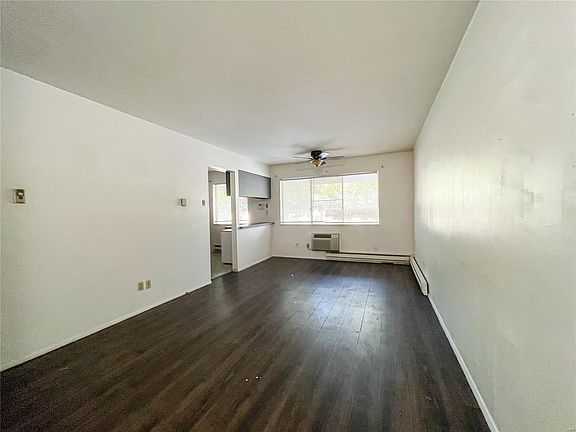 2nd image of 7551 Hazelcrest Dr APT H