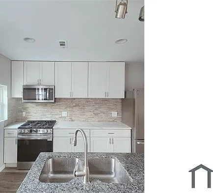 2800 W Garrison Ave — Photo 5