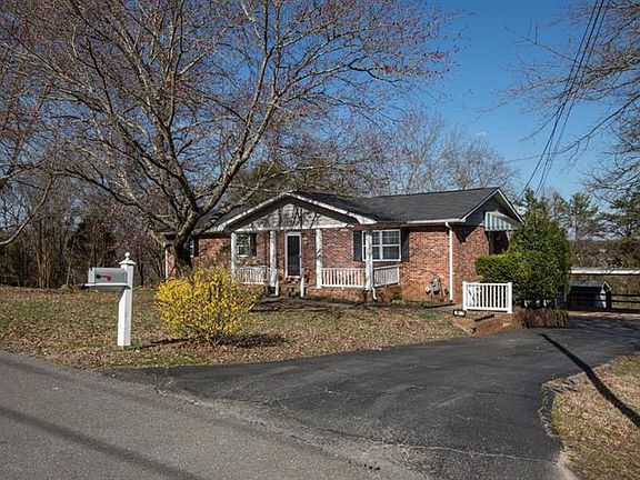 3rd image of 1980/2080 Hardin Dr