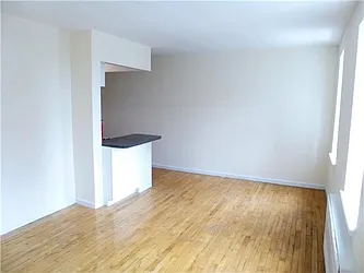 Rented by Siderow Residential Group