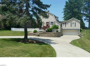 26712 Lake Rd, Bay Village, OH 44140