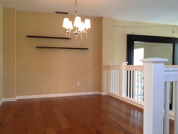 2nd image of 9013 Falcon St