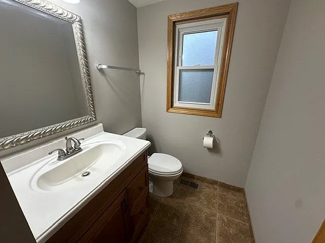 590 Alice Pl — Photo 12