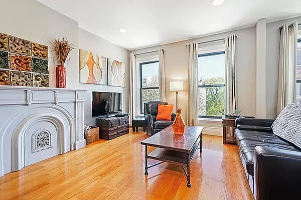1st image of 168 Lefferts Pl #2