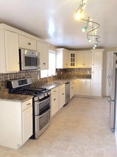 5 bed, 250 sqft, $995 — Photo 4