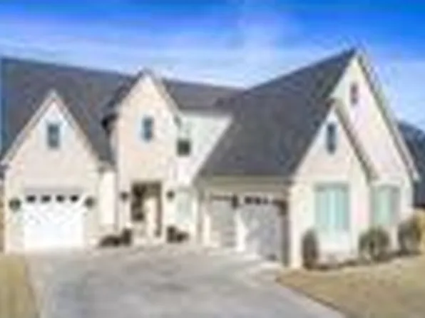 709 Maple Hill Rd, Norman, OK 73069