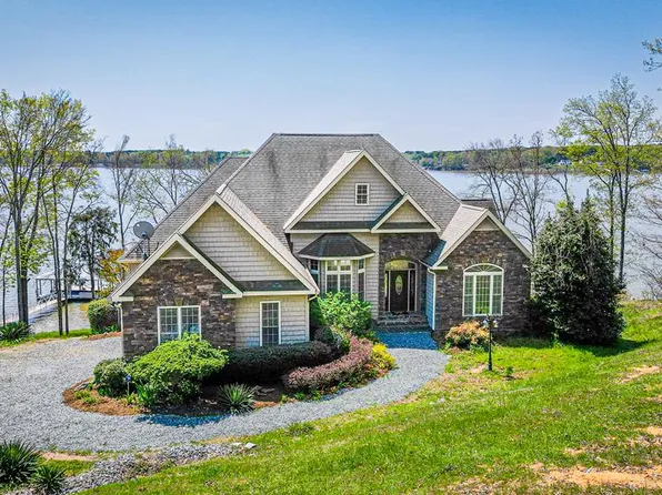 111 Sunset Dr, Clarksville, VA 23927