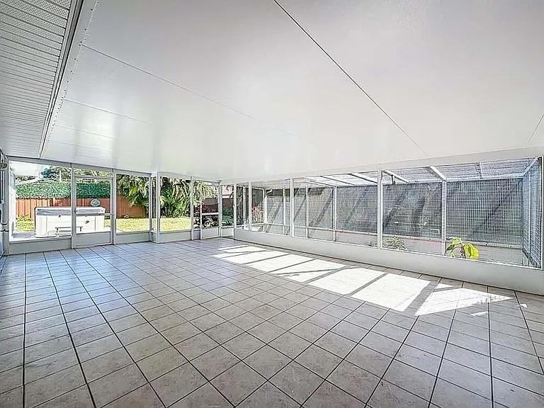 274 NE Glentry Ave — Photo 31