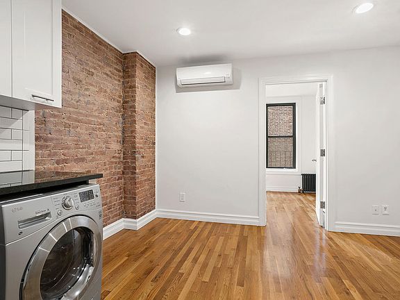 3rd image of 1827 2nd Ave APT 3S
