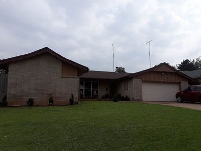 3559 McClaflin Dr, Enid, OK, 73701