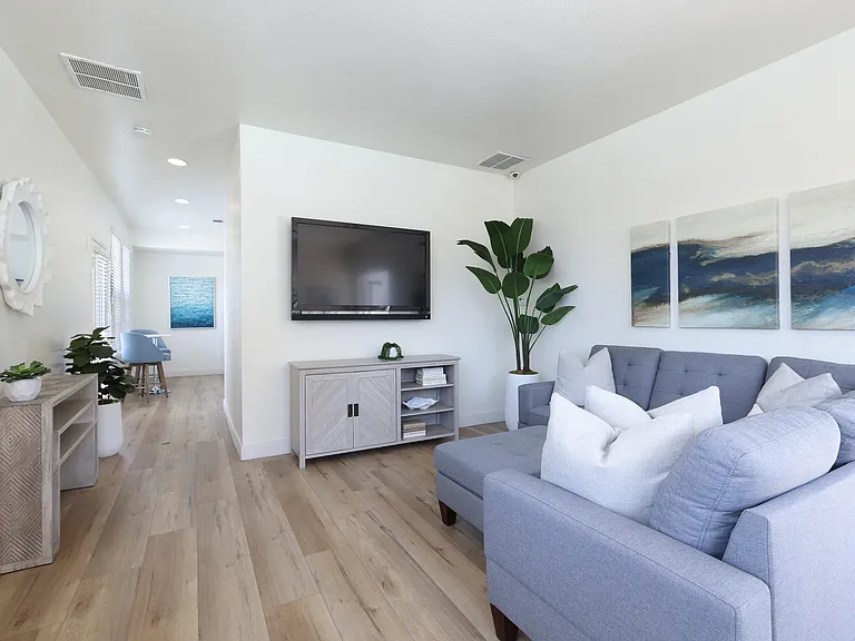 Shadowridge Park Apartments — Photo 13