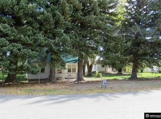 321 N Main St, Pavillion, WY 82523