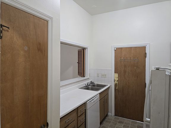 3rd image of 1825 S 8th St APT A