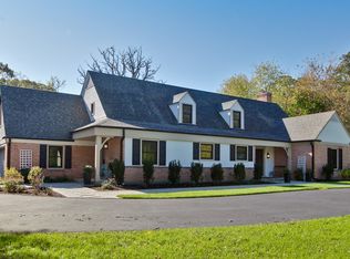 1826 Knollwood Rd, Lake Forest, IL 60045