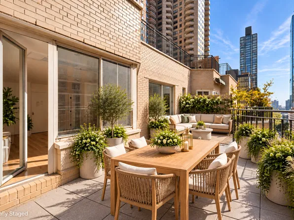 225 East 46th Street image 1 of 14