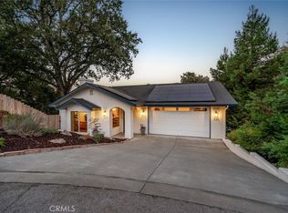320 Apple Blossom Ln, Templeton, CA 93465