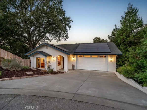 320 Apple Blossom Ln, Templeton, CA 93465