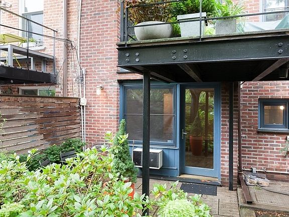 5th image of 342 Sackett St #1